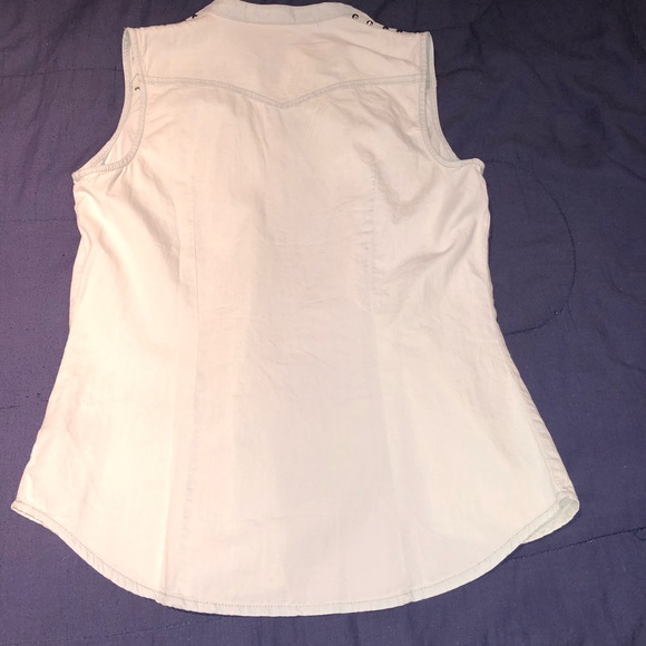 FOREVER 21 Sleeveless Woven Light Denim Shirt-Sz M - Picture 4 of 8